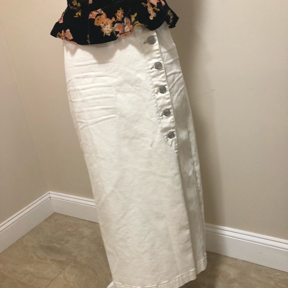 NWOT Free People Wome’s Denim Skirt Size 8 - Picture 5 of 8